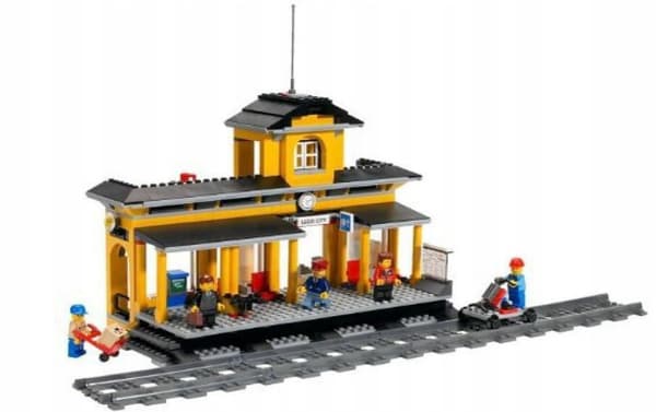 LEGO 7997 City – Railway Station