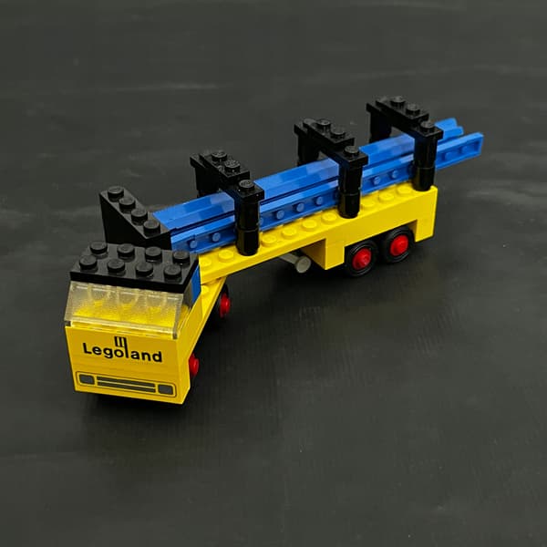 647 LEGO Rail Truck