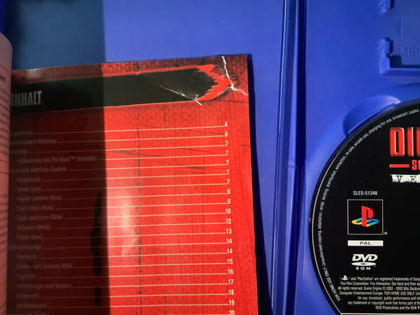 DIE HARD VENDETTA – album, in excellent condition, complete PS2 set