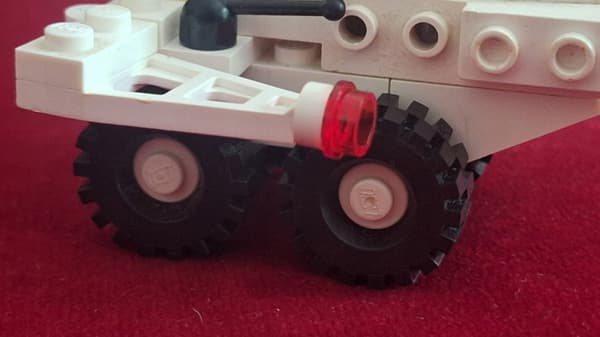 Lego 6827 Strata Scooter – Classic Space 1987 – 100% complete.