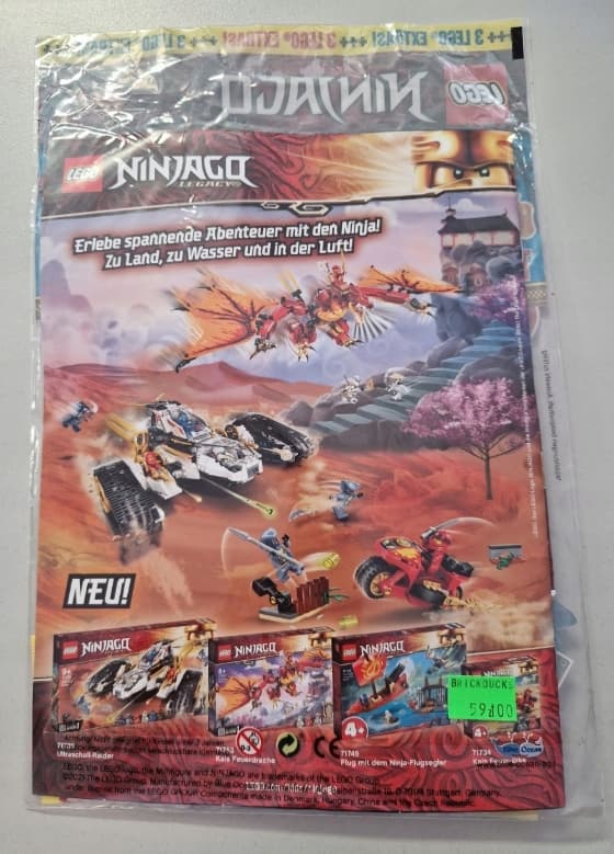 LEGO NINJAGO 892179 Lloyd with a magazine