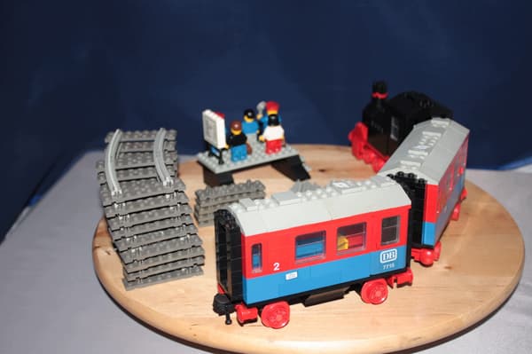 Lego Train 4.5V 7715 Passenger Train
