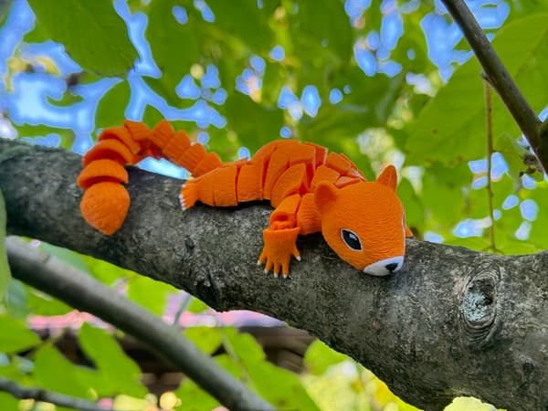 3D Segmented Squirrel – Your movable, stress-relieving friend, a toy