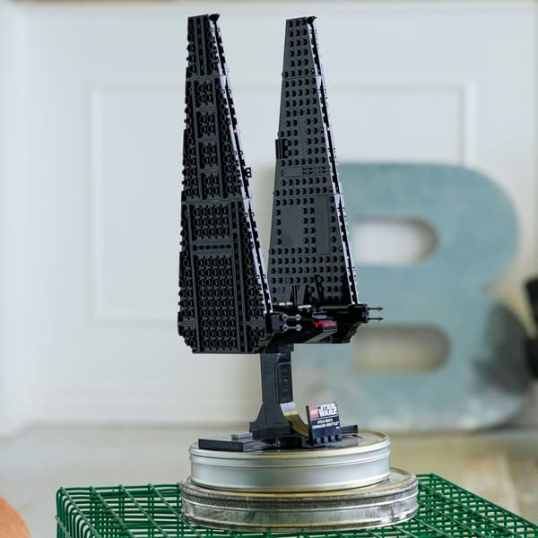 LEGO STAR WARS 75406 KYLO REN’S COMMAND SHUTTLE – STAR WARS ICON
