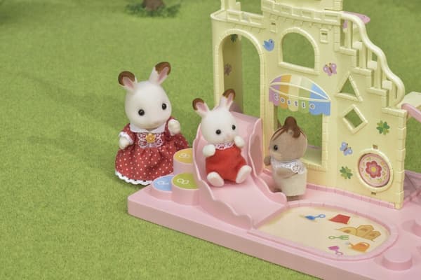 Sylvanian Families Castle Play Centre 5319
