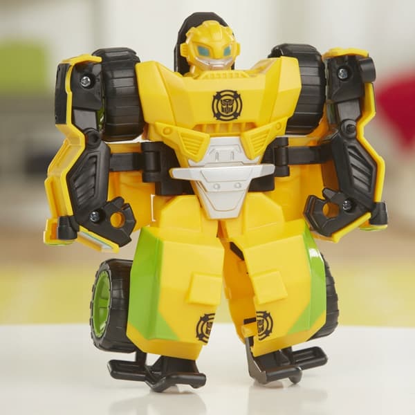 Hasbro E5691 Action/Collector’s Figure – PACKAGING SLIGHTLY TORN