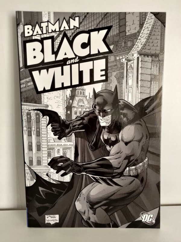 BATMAN BLACK AND WHITE VOL 01 TP