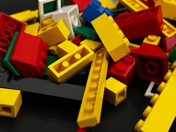 6365 LEGO Holiday Home
