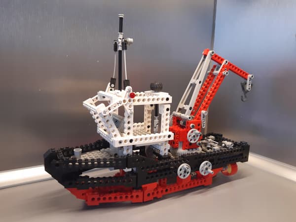 LEGO Technic 8839 SUPPLY SHIP