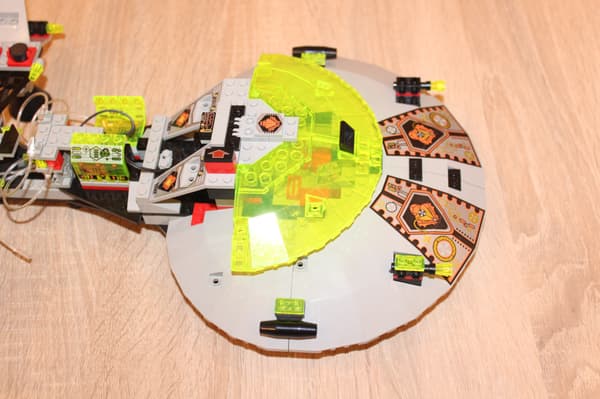 LEGO CLASSIC SPACE 6979 Interstellar UFO Starfighter – a unique set