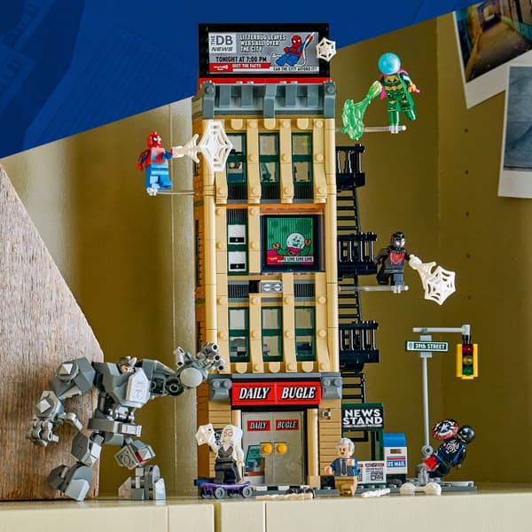 LEGO Marvel 76342 Spider-Man vs Mysterio: The Daily Bugle