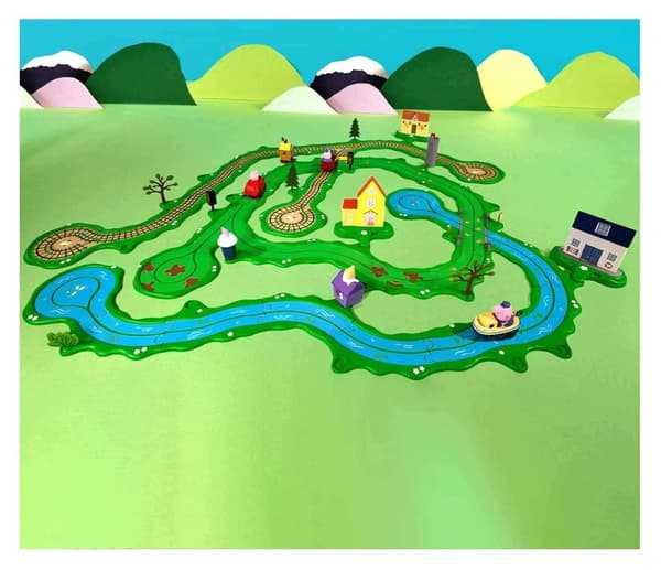 Peppa Pig Train Set, Race Track, Figures, Peppa’s Red Car, Sounds
