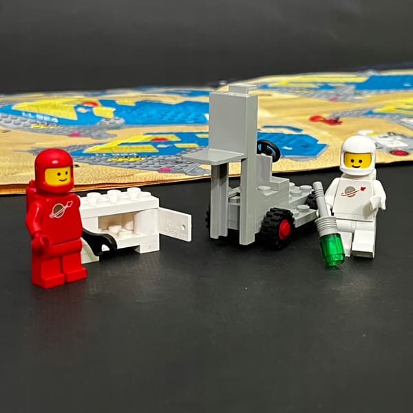 924 LEGO Space Cruiser