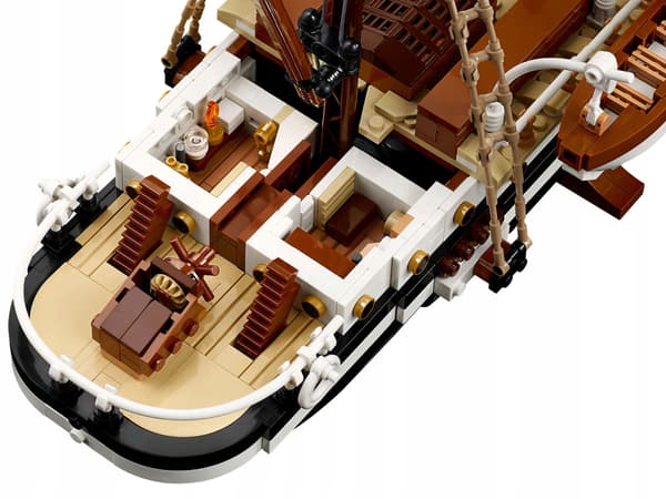 LEGO 10335 ICONS – Endurance Ship, Original Bricks, NEW