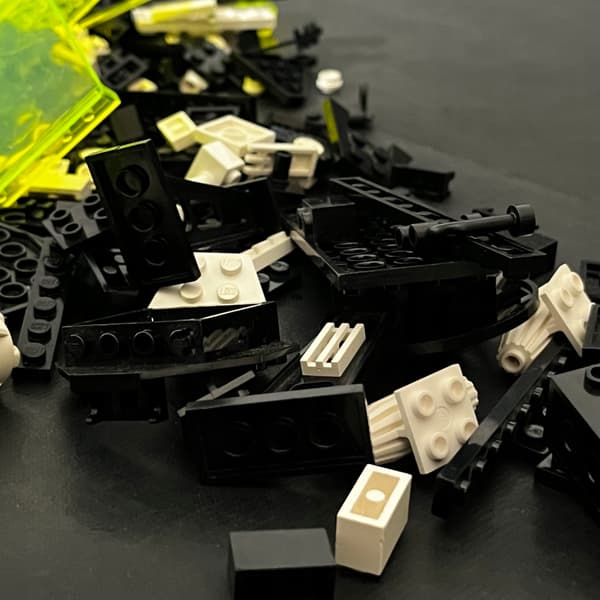 6981 LEGO Space Reconnaissance Vehicle