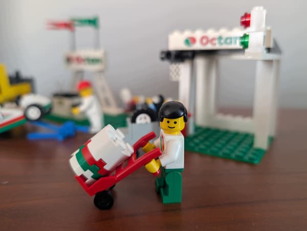 Lego 6539 Go-Kart Racing Centre