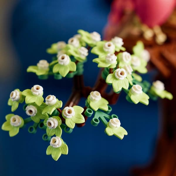 LEGO Parakeets 21365 Icons Ideas Gift Set