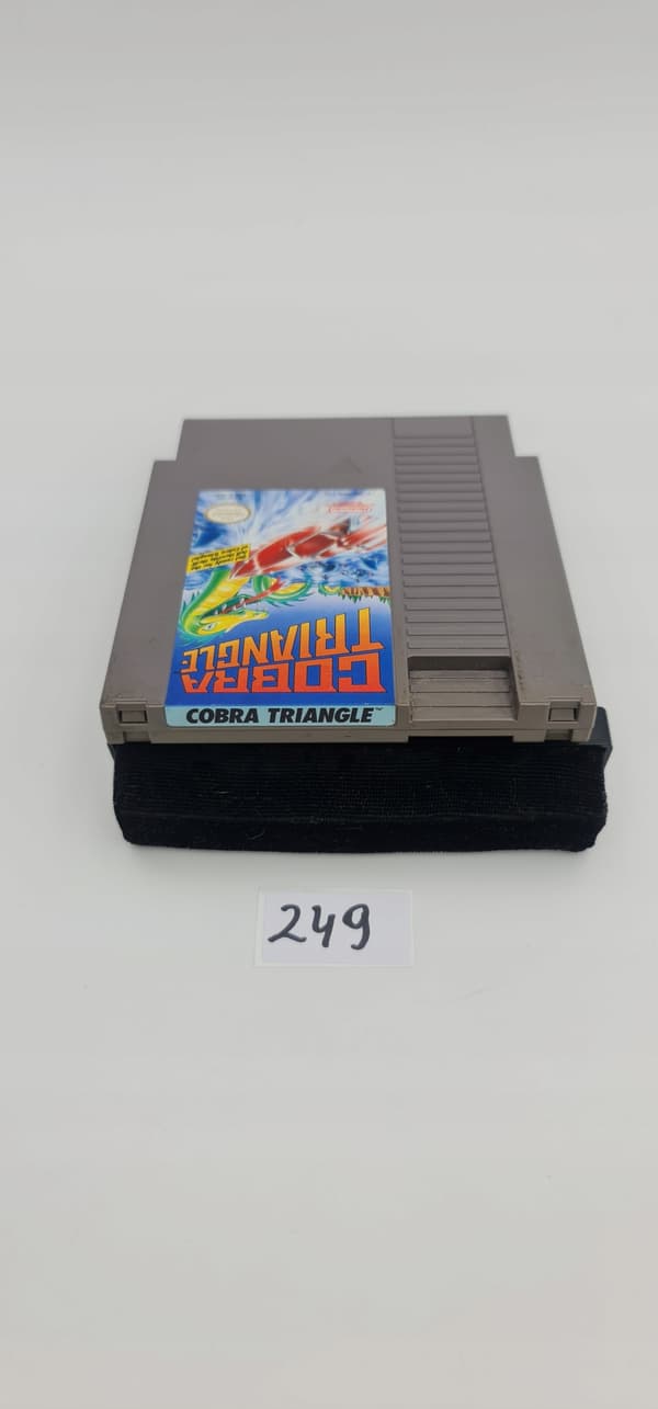 NINTENDO NES COBRA TRIANGLE