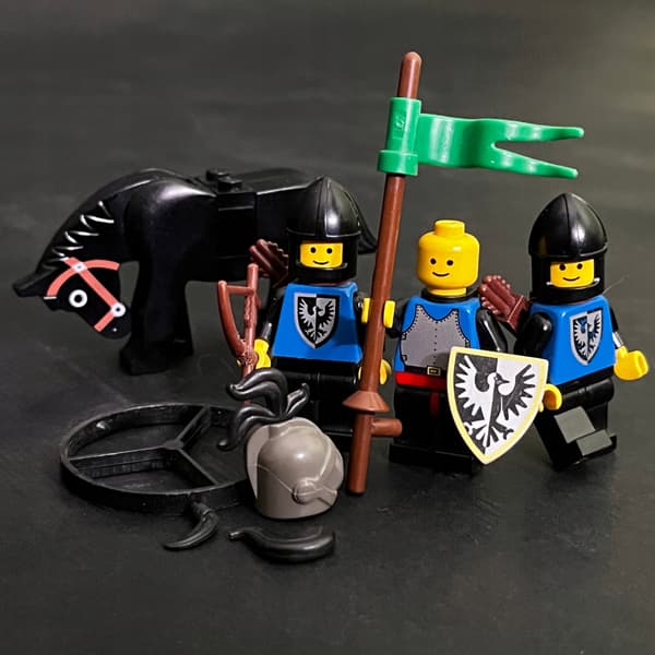 6073 LEGO Knights’ Castle