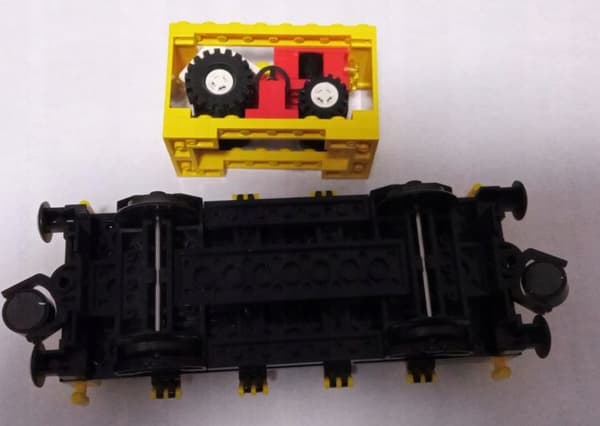 LEGO Classic 4563 Load N' Haul Railroad FREIGHT WAGON WITH LOAD.