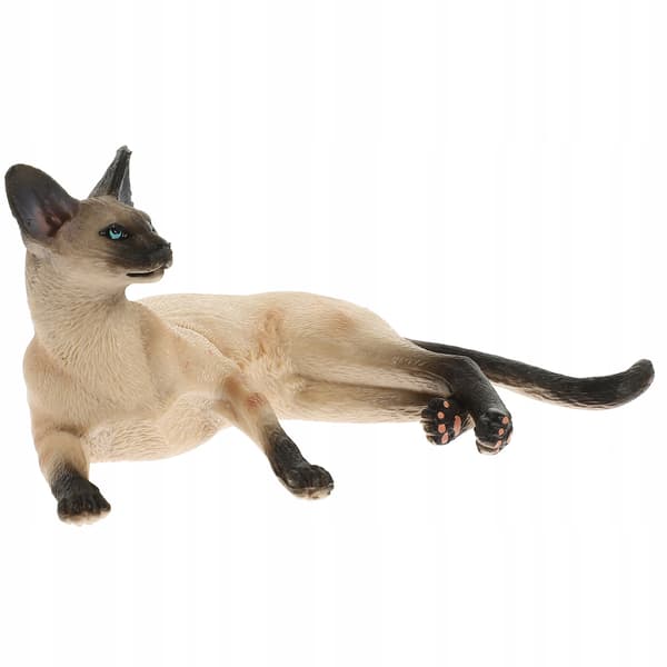 A SMALL, REALISTIC CAT FIGURINE FOR INTERIORS