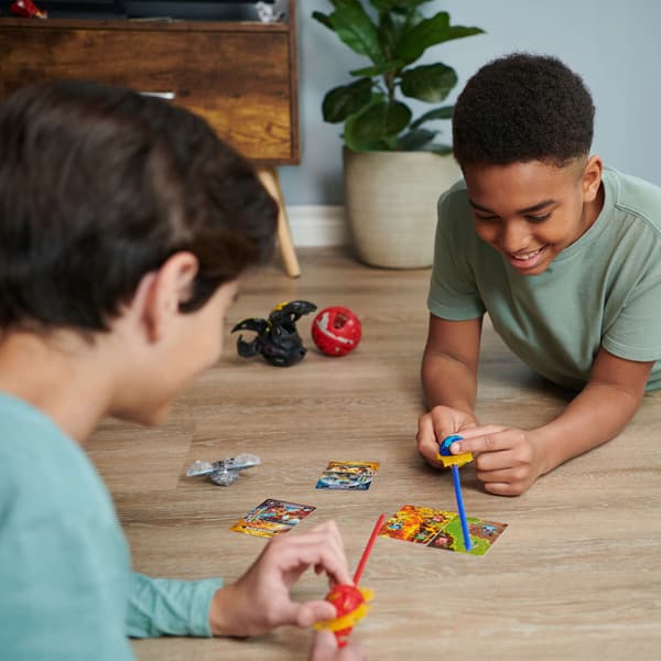 BAKUGAN SPECIAL ATTACK FLAME SPINING COLOURFUL ACTION FIGURE SET + CARDS