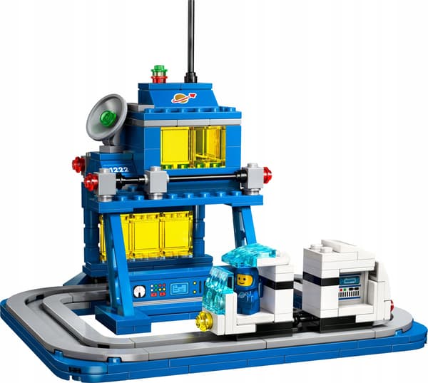 LEGO Ideas 40786 Micro Command Centre