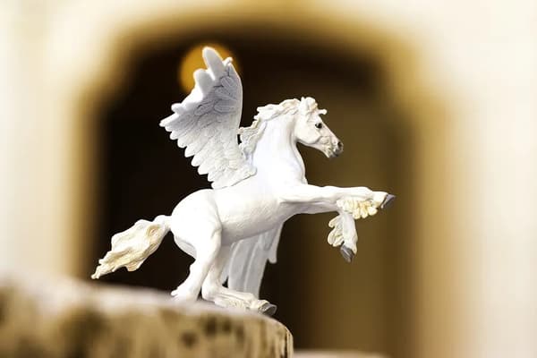 SAFARI LTD PEGASUS FIGURINE 800729
