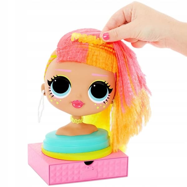 L.O.L. Surprise MGA Styling Head Neonlicious. Styling Head 565963