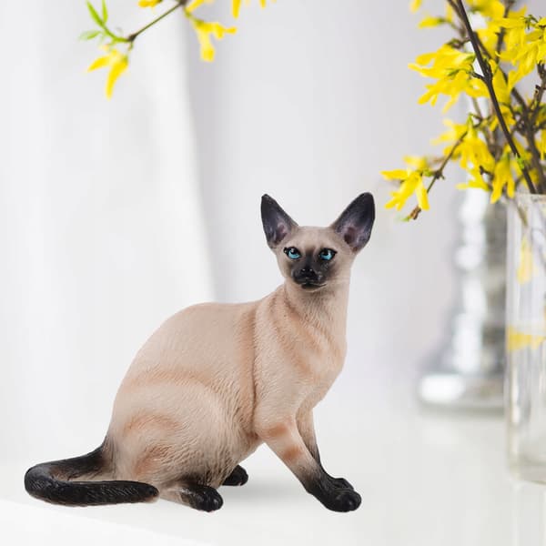A SMALL CAT STATUETTE FOR HOME AND OFFICE DECOR