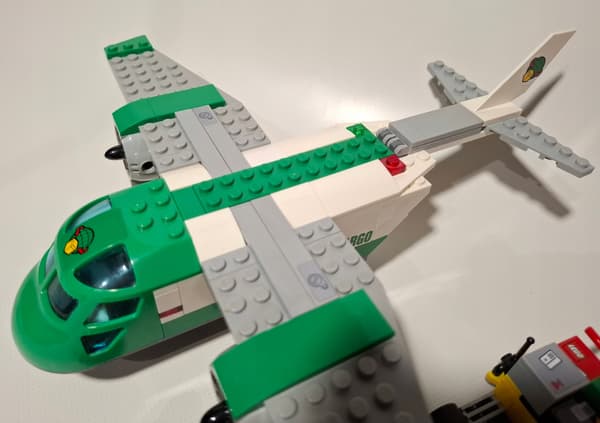 LEGO City: 60101 – Cargo Plane