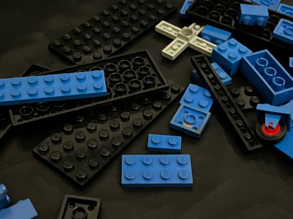 1562 LEGO Lufthansa Aeroplane