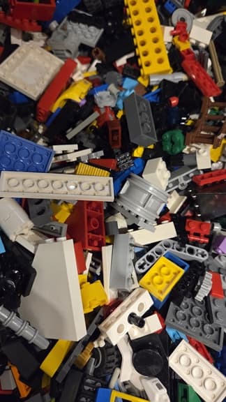 Assorted LEGO Bricks with a Bonus – 1kg