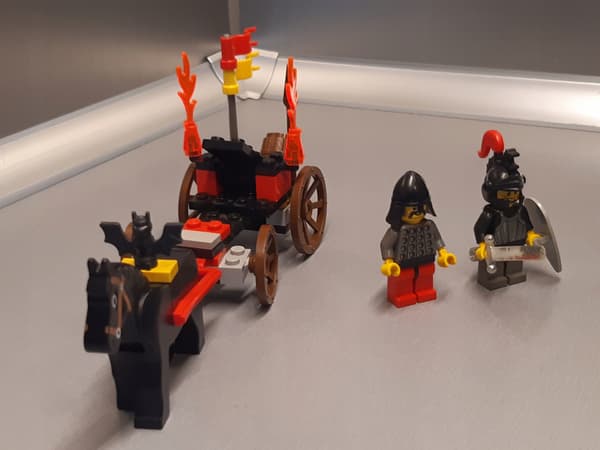 Lego Castle 6027 Bat Lord’s Catapult (No. 2)