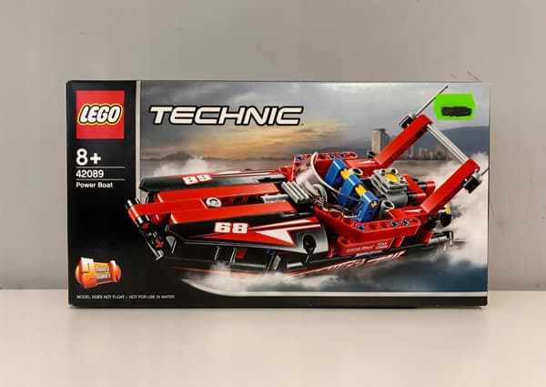 Lego TECHNIC 42089 Motorboat – NEW