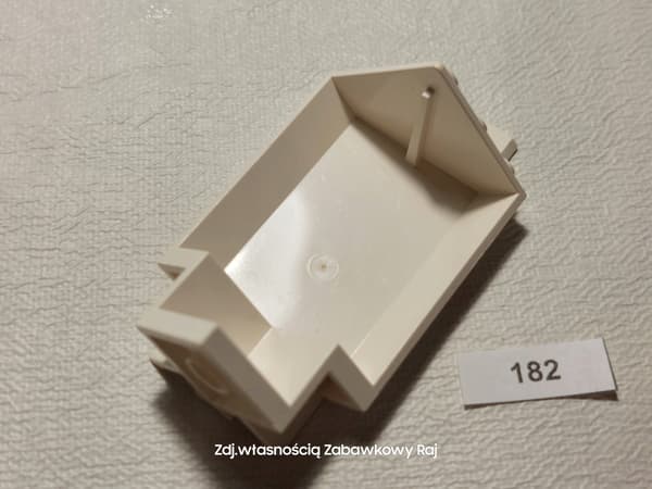 LEGO 2345pb02 Corner panel with red brick