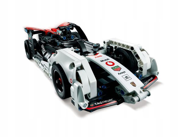 LEGO Technic 42137 Formula E Porsche 99X Electric set, 422 pieces