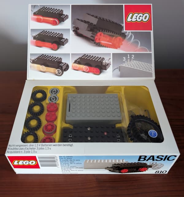 Lego 810 Basic Set with a Motor