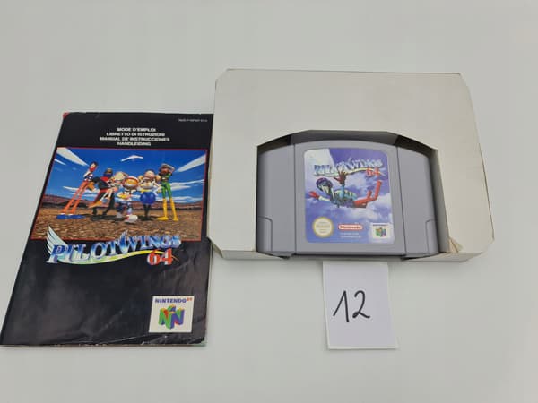NINTENDO 64 PILOT WINGS 64 CARDBOARD BOX PAL VERSION