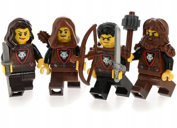 LEGO Castle: Wolf Pack minifigures + weapons / knight and castle