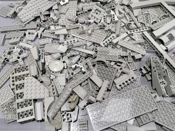 LEGO assorted pieces, J. GREY, LG OLD, 0.2 kg, second-hand