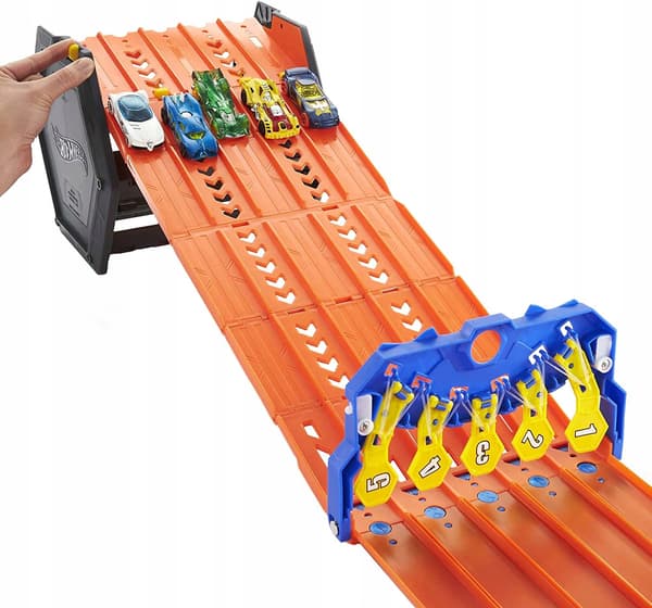 HOT WHEELS TRANSPORTER PLAY SET: UNFOLDABLE RACING TRACK + CAR