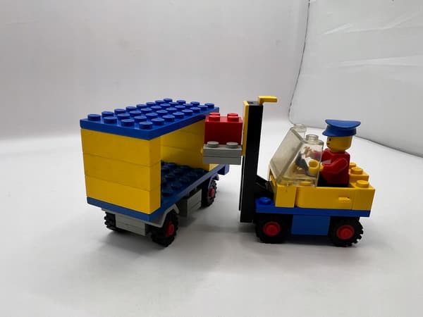 LEGO 674 System Lorry and Forklift Truck
