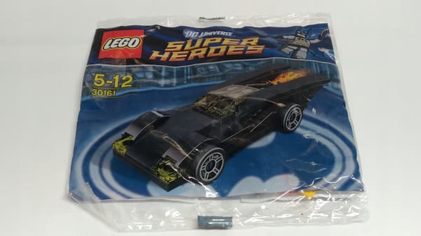 145 LEGO Super Heroes 30161 Batmobile polybag