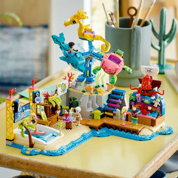 Lego Friends Beach Amusement Park Set 41737 (( dented box )))
