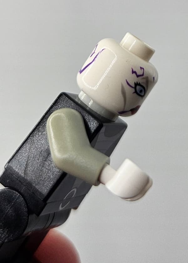 Lego Star Wars minifigure sw0318 Asajj Ventress DEFECT /