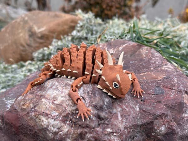 Horned Lizard 3D segmented figurine, fully articulated, realistic reptile