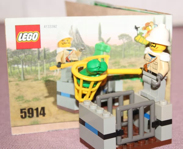 LEGO ADVENTURES 5914-2 INSTRUCTION MANUAL: Baby T-Rex Trap SET
