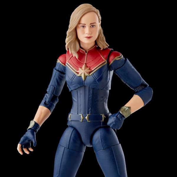 MARVEL LEGENDS SERIES: THE MARVELS – ORIGINAL CAPTAIN MARVEL FIGURE