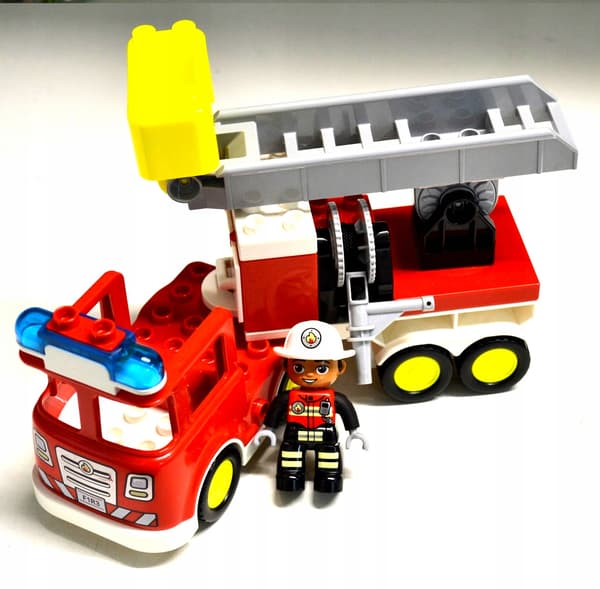 Lego DUPLO Fire Engine